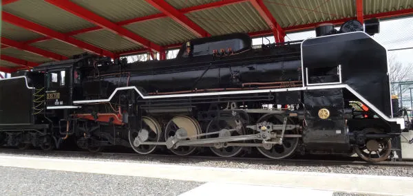 蒸気機関車D51